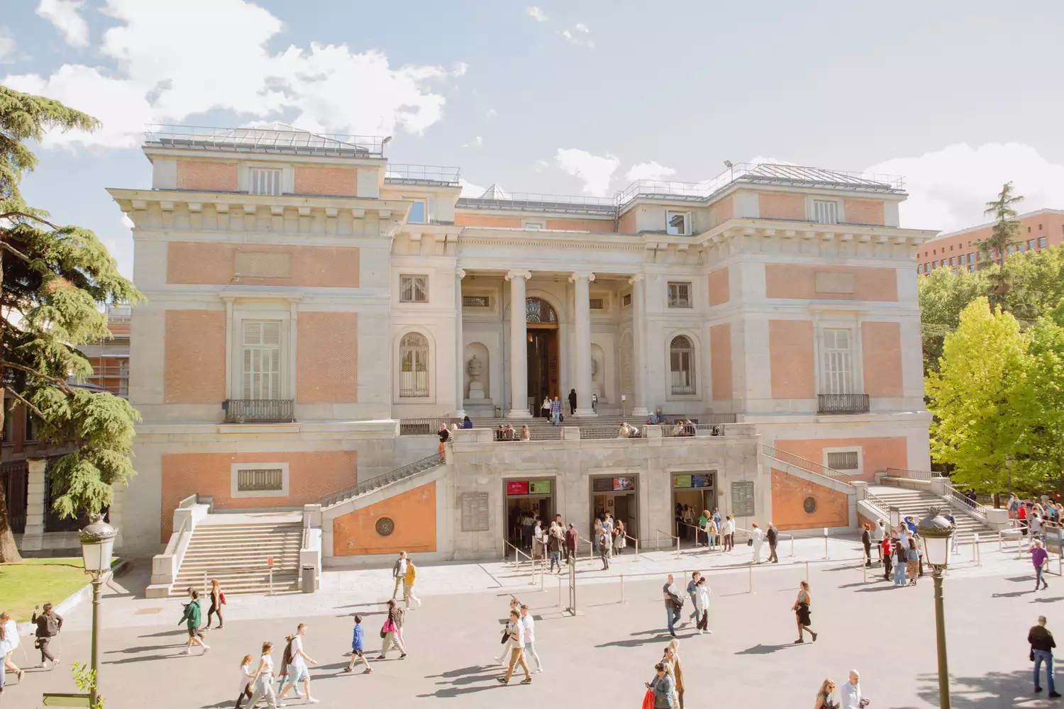 People walking outside of the Museo del Prado